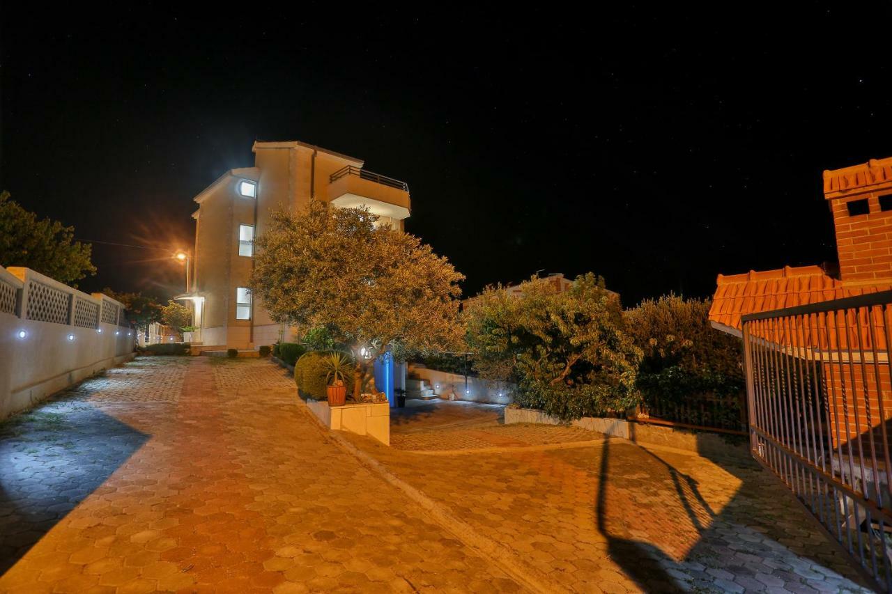 Villa Rako Dugi Rat Exterior photo